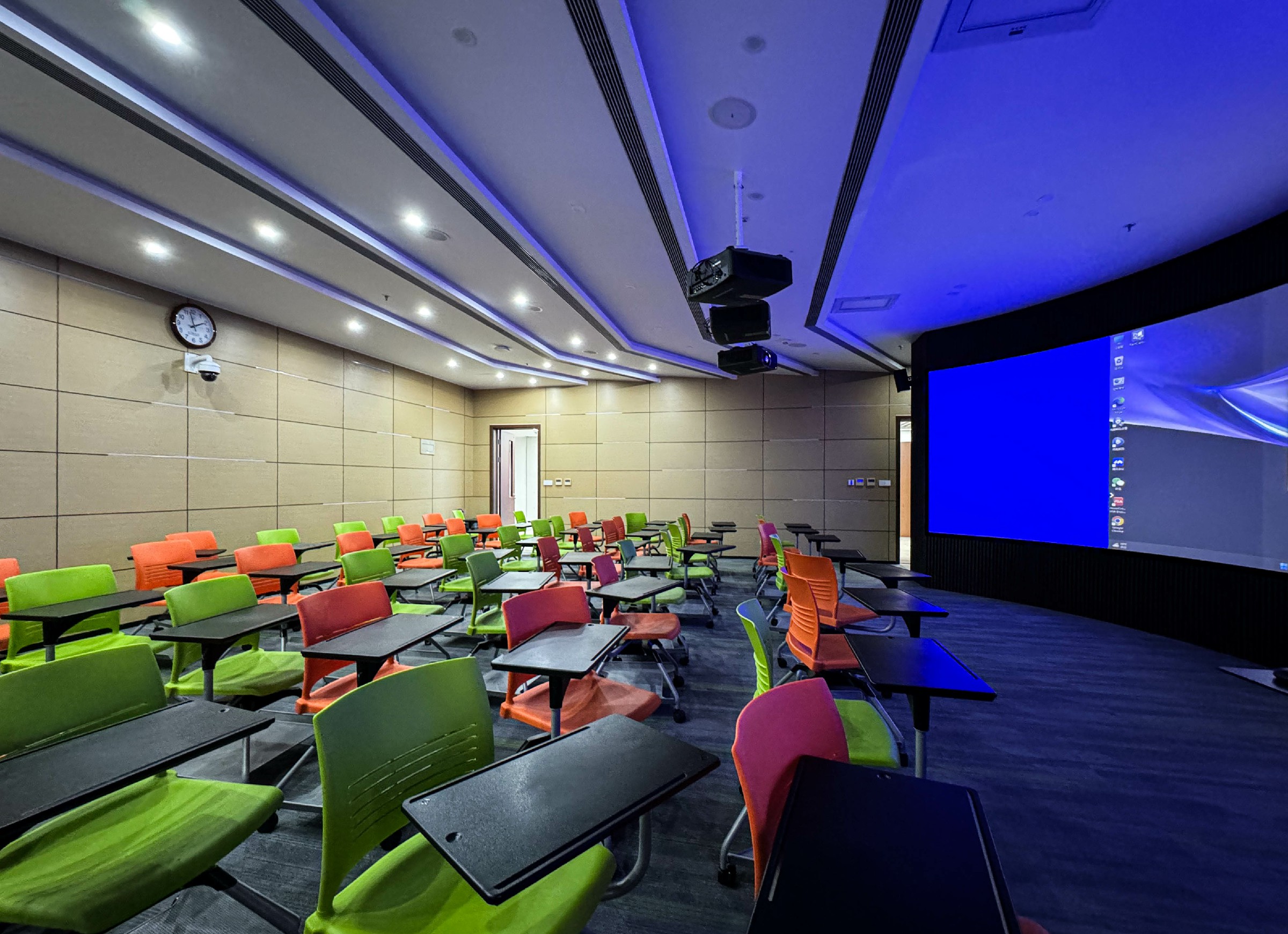 dc328f37caaaaae8c4ba8fb409c5568